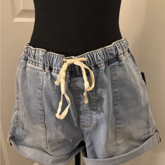 Casual Light Blue Women's Jean Shorts - Picture 3 of 5